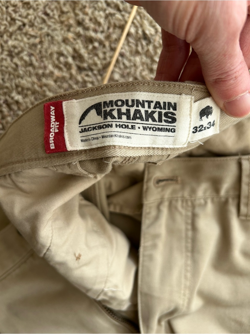 Mountain Khakis Men’s Broadway Chinos in Tan